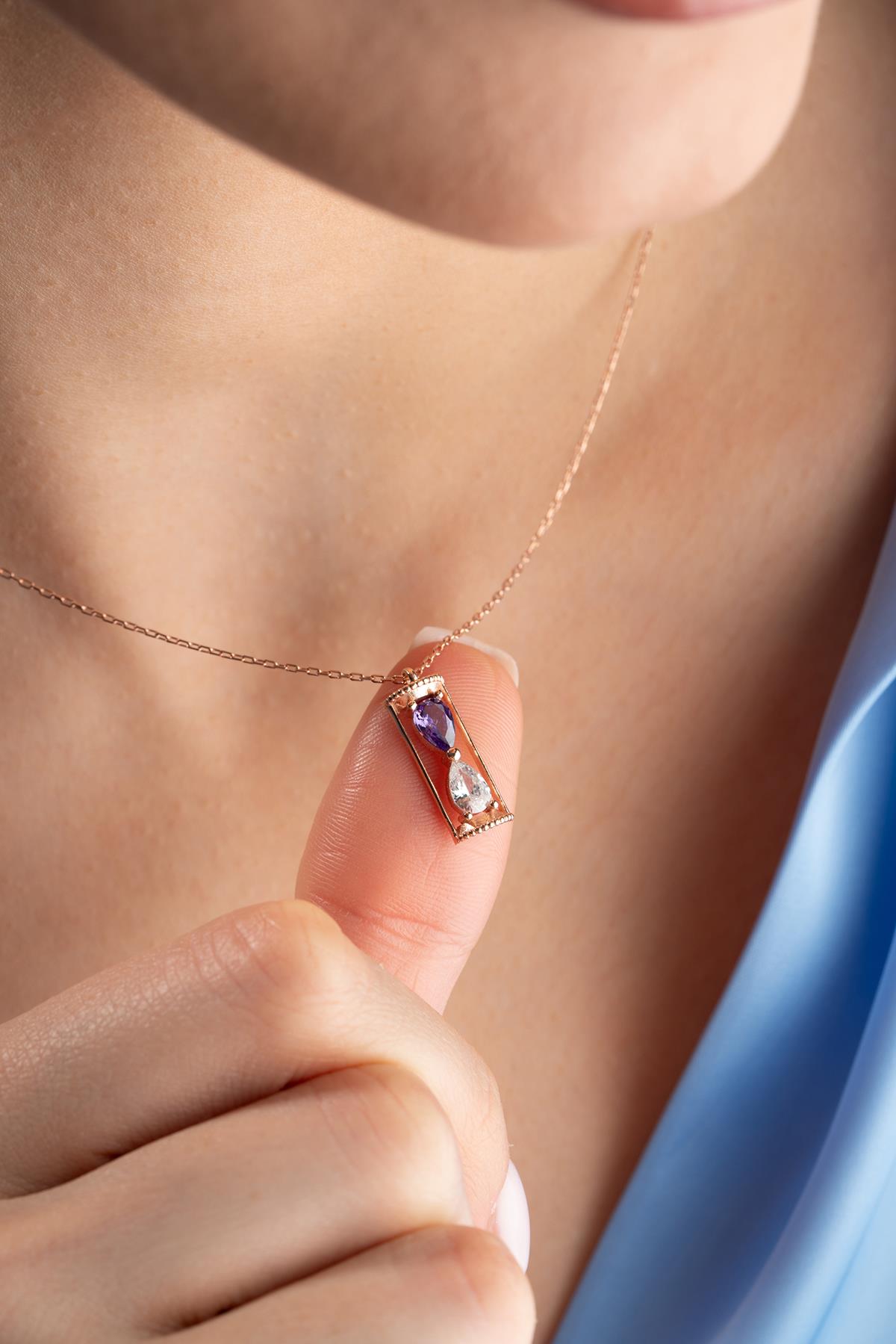 925 Ayar Gümüş Rose Kaplama Mor Taşlı Kum Saati Kolye