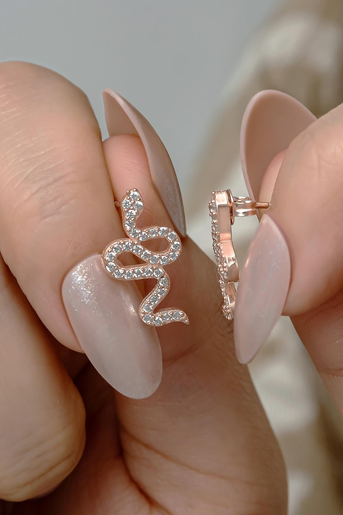 925 Ayar Gümüş Rose Kaplama Yılan Model Küpe