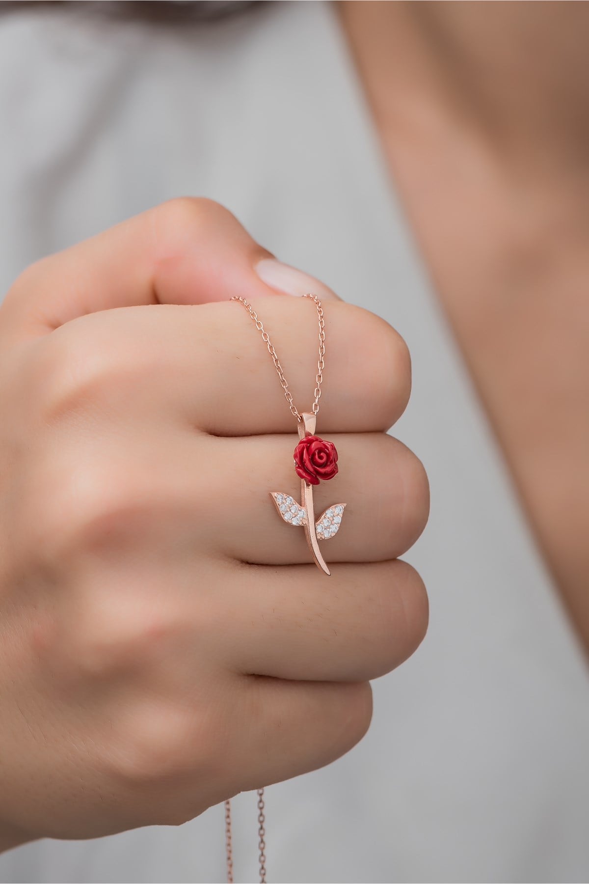 925 Ayar Gümüş Rose Zirkon Taşlı Gül Kolye