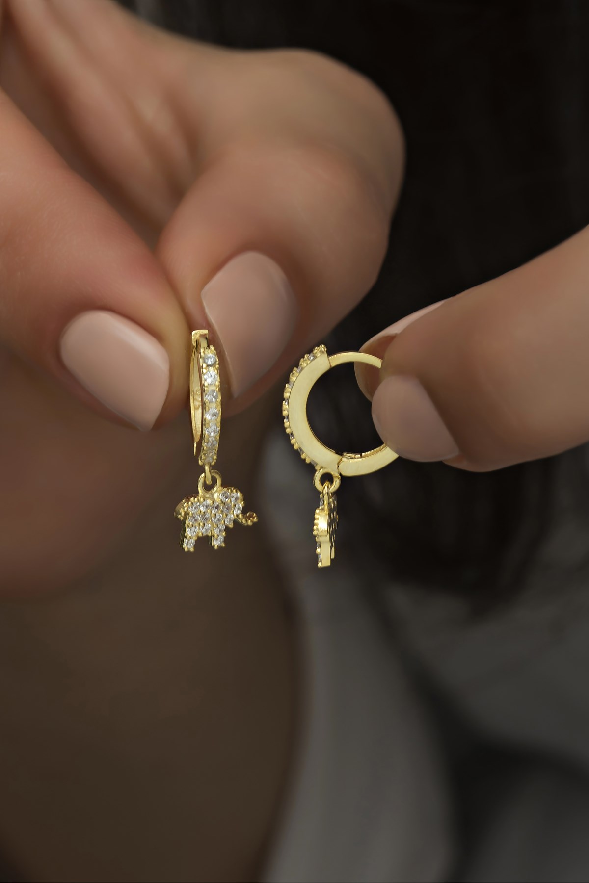 925 Ayar Gümüş Sallantılı Gold Fil Küpe
