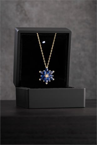 925 Ayar Gümüş Gold Kaplama Işıklı Kutuda Gold Mavi Taşlı Lotus Çiçeği Kolye
