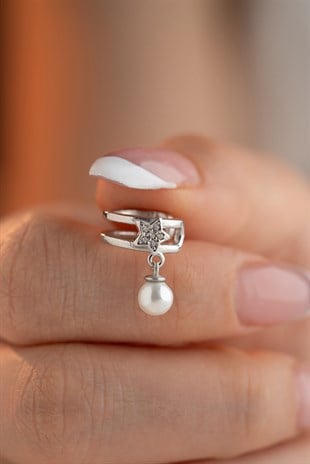 925 Ayar Gümüş Rodyum Kaplama İnci Detaylı Yıldız Model Kıkırdak Küpe