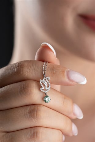 925 Ayar Gümüş Sertifikalı Mozanit Taşlı Kuğu Tasarım Kolye