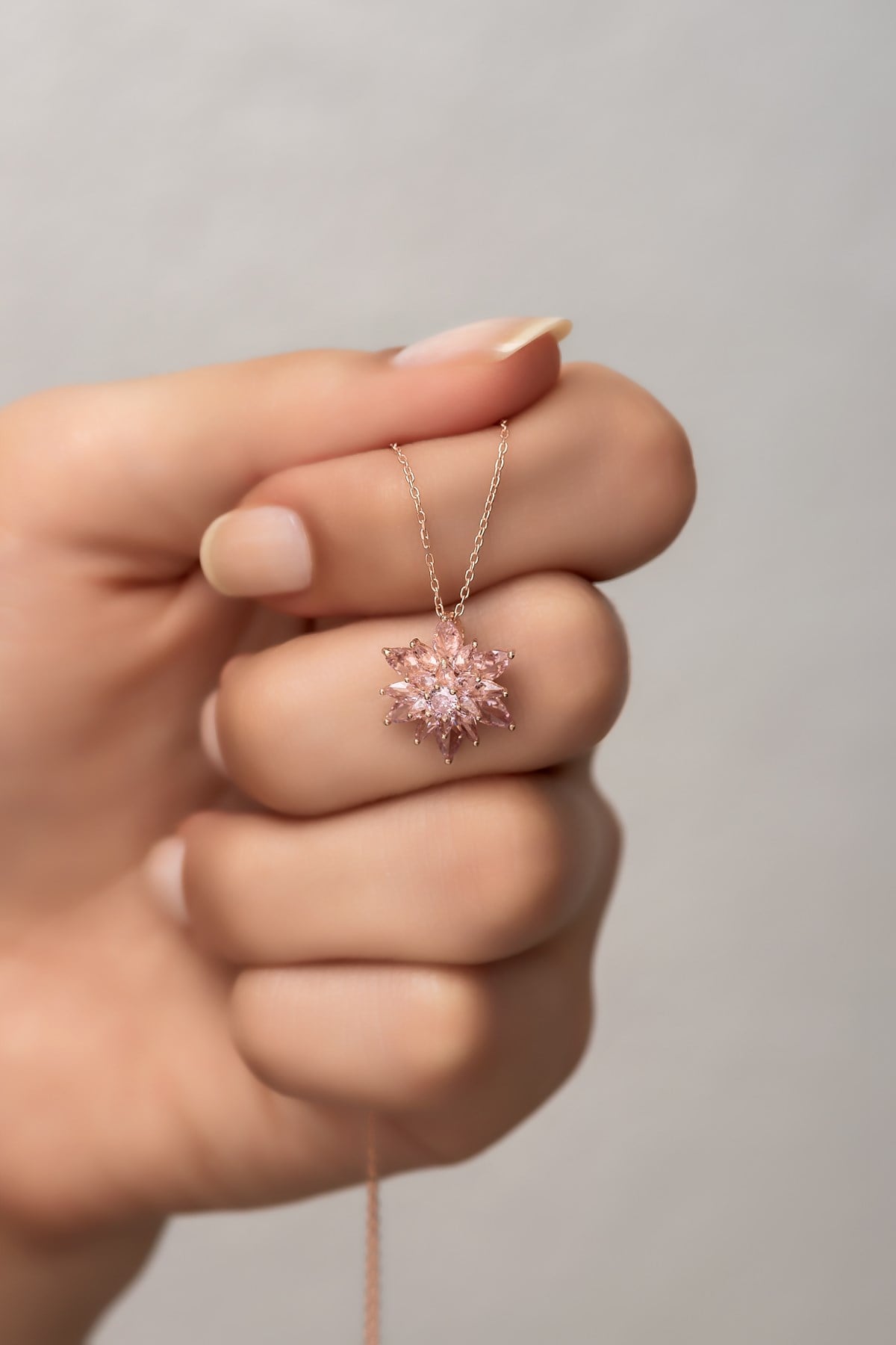 925 Ayar Gümüş 4 Katman Pembe Lotus Çiçeği  Kolye