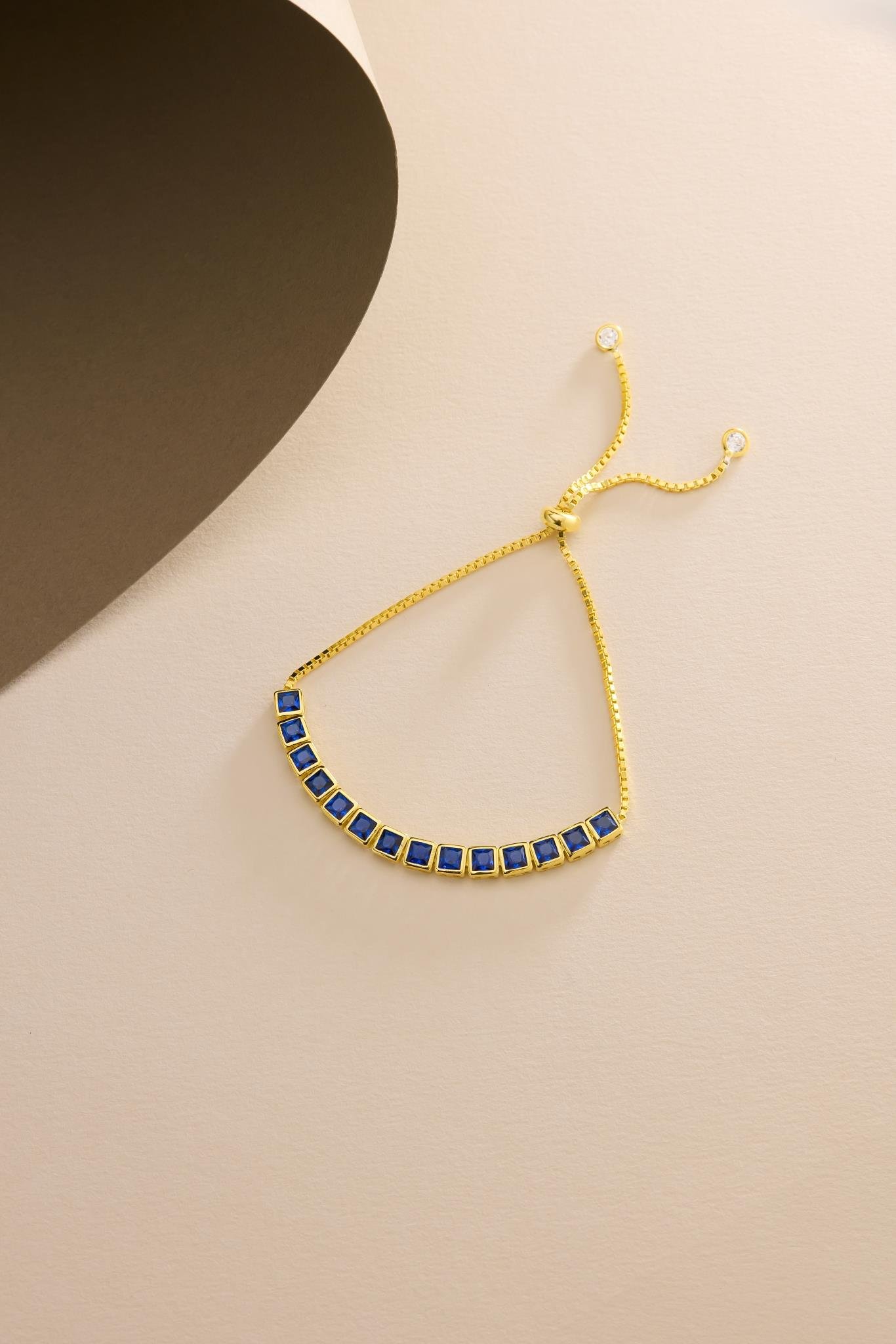 925 Ayar Gümüş Gold Kaplama Ayarlanabilir Asansörlü  Sıralı Kare Mavi Taşlı Bileklik