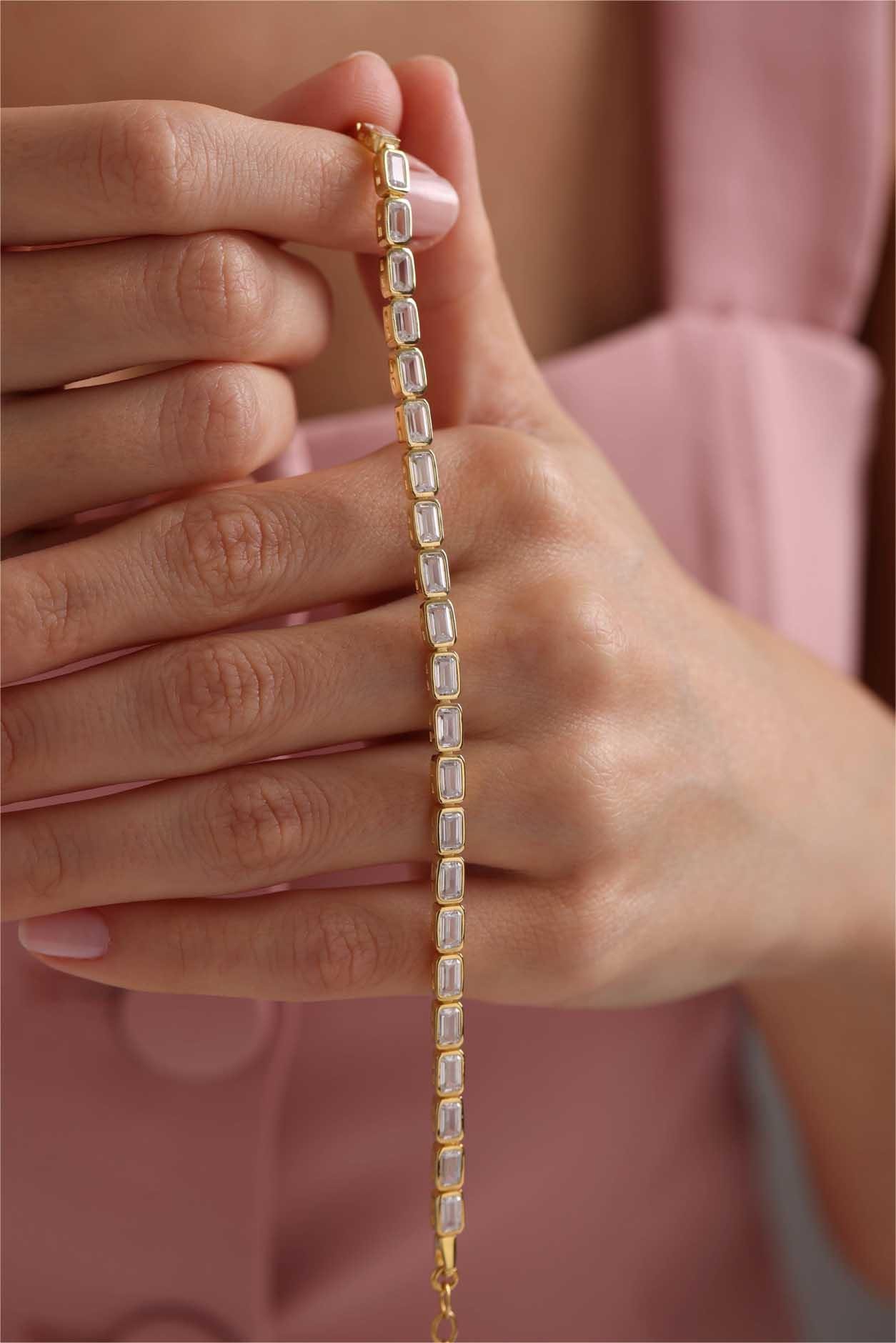 925 Ayar Gümüş Gold Kaplama Baget Taşlı Suyolu Bileklik 