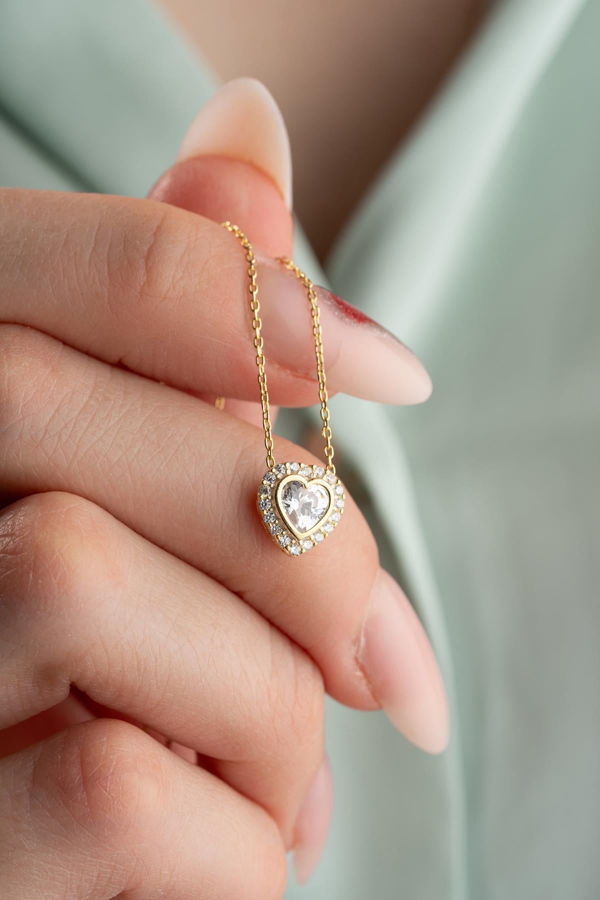 925 Ayar Gümüş Gold Kaplama Beyaz Taşlı Kolye