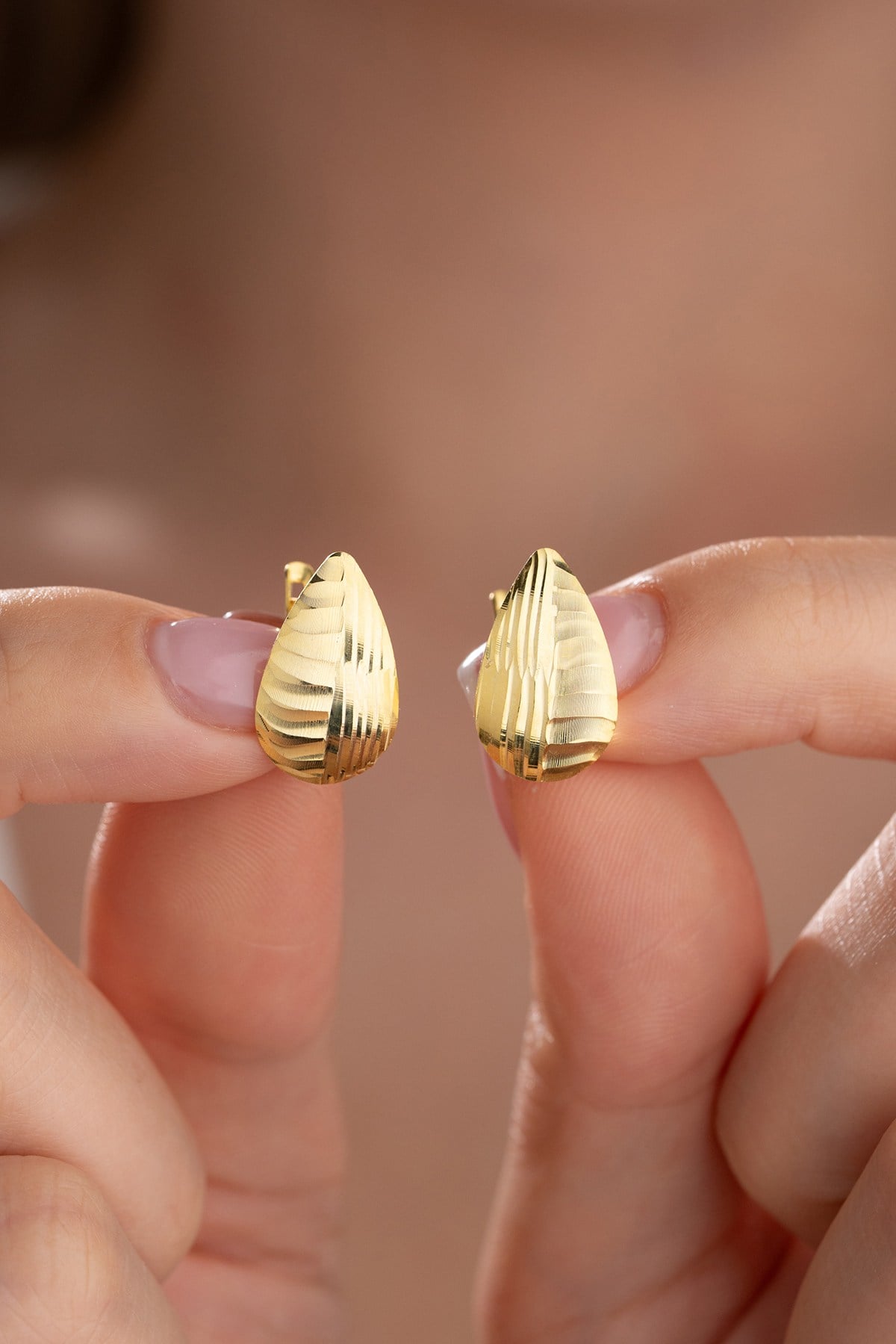 925 Ayar Gümüş Gold Kaplama Damla Model Çift Desenli Küpe