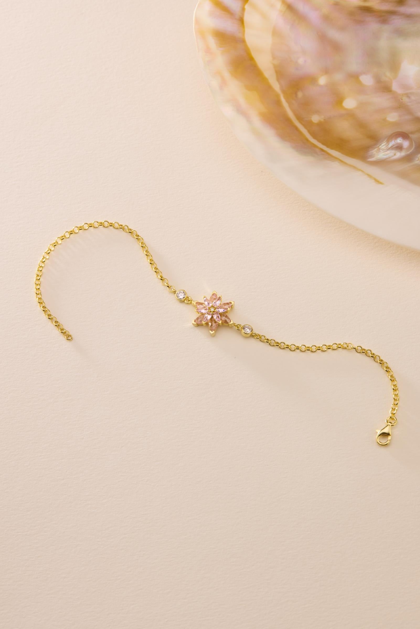 925 Ayar Gümüş Gold Kaplama Doç Zincirli Pembe Taşlı Lotus Çiçeği Bileklik