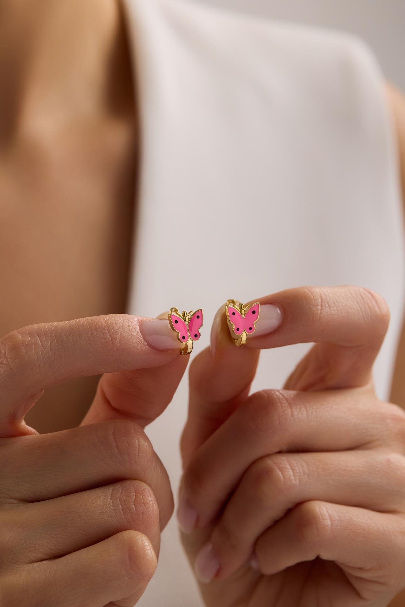 925 Ayar Gümüş Gold Kaplama Minik Pembe Kelebek Model Çocuk Küpe