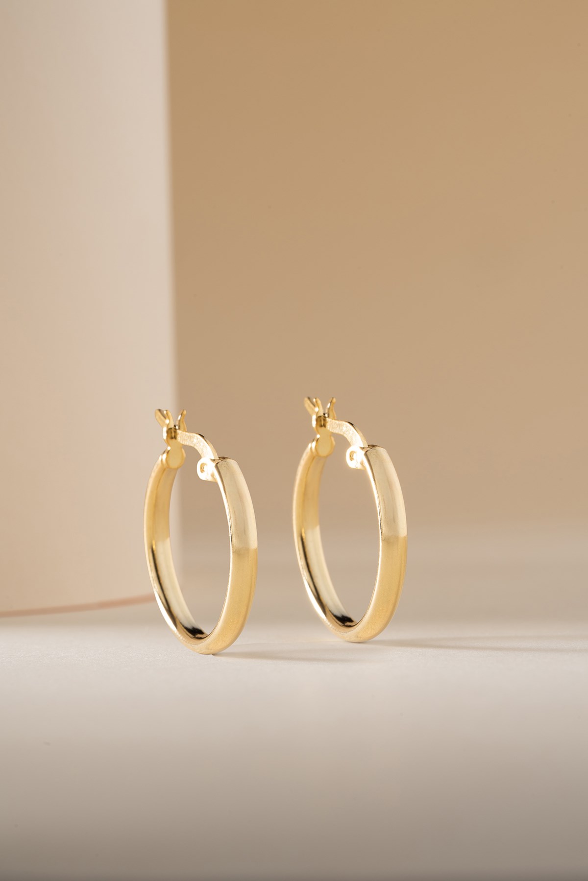 925 Ayar Gümüş Gold Kaplama Oval 20 mm Şarnel Halka Küpe