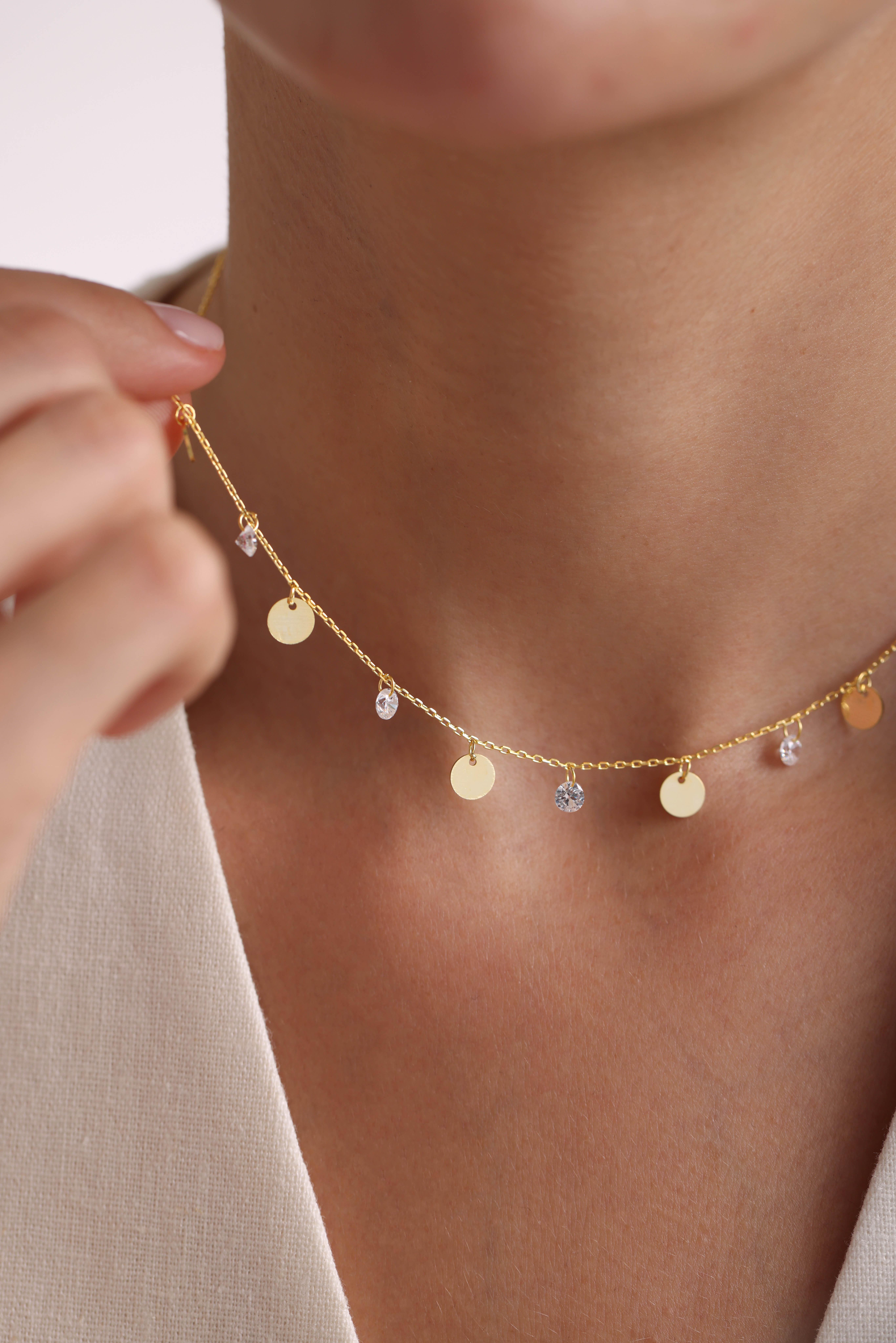 925 Ayar Gümüş Gold Kaplama Pullu Zirkon Taşlı Kolye