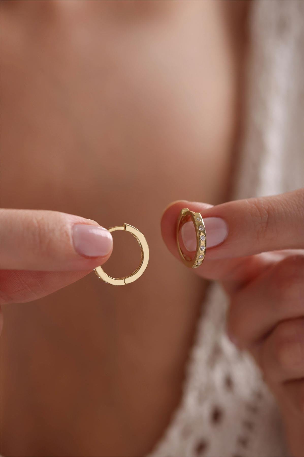 925 Ayar Gümüş Gold Kaplama Zirkon Taşlı 15 Mm Halka  Küpe