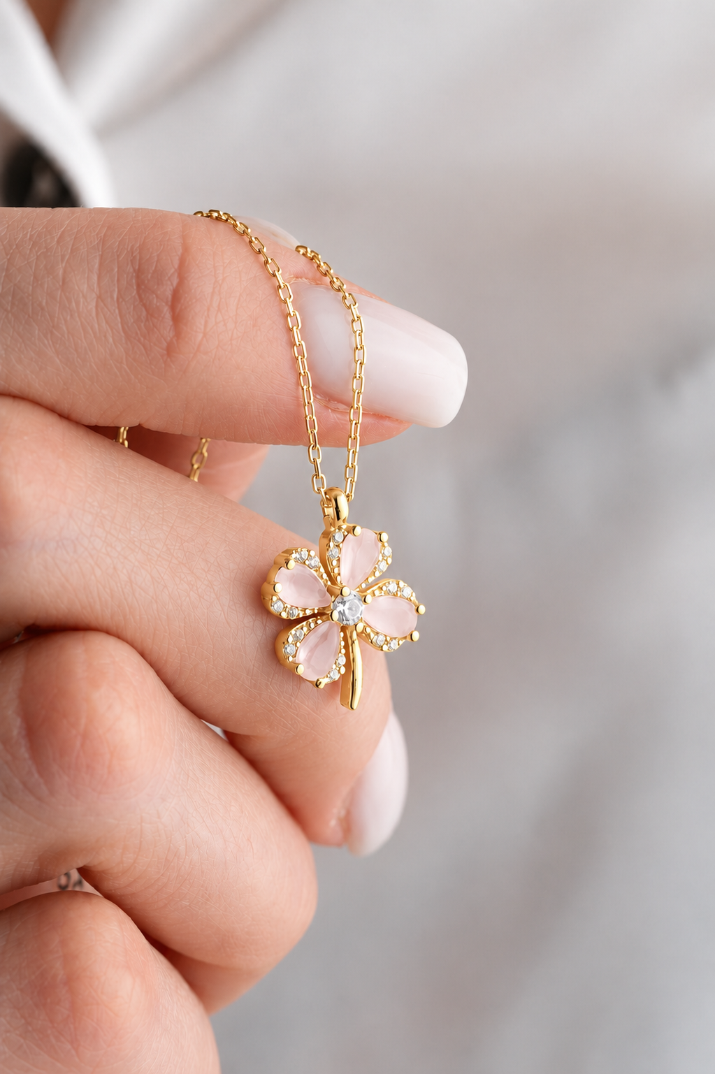 925 Ayar Gümüş Gold Pembe Zirkon Taşlı Dört Yapraklı Şans Yonca Kolye