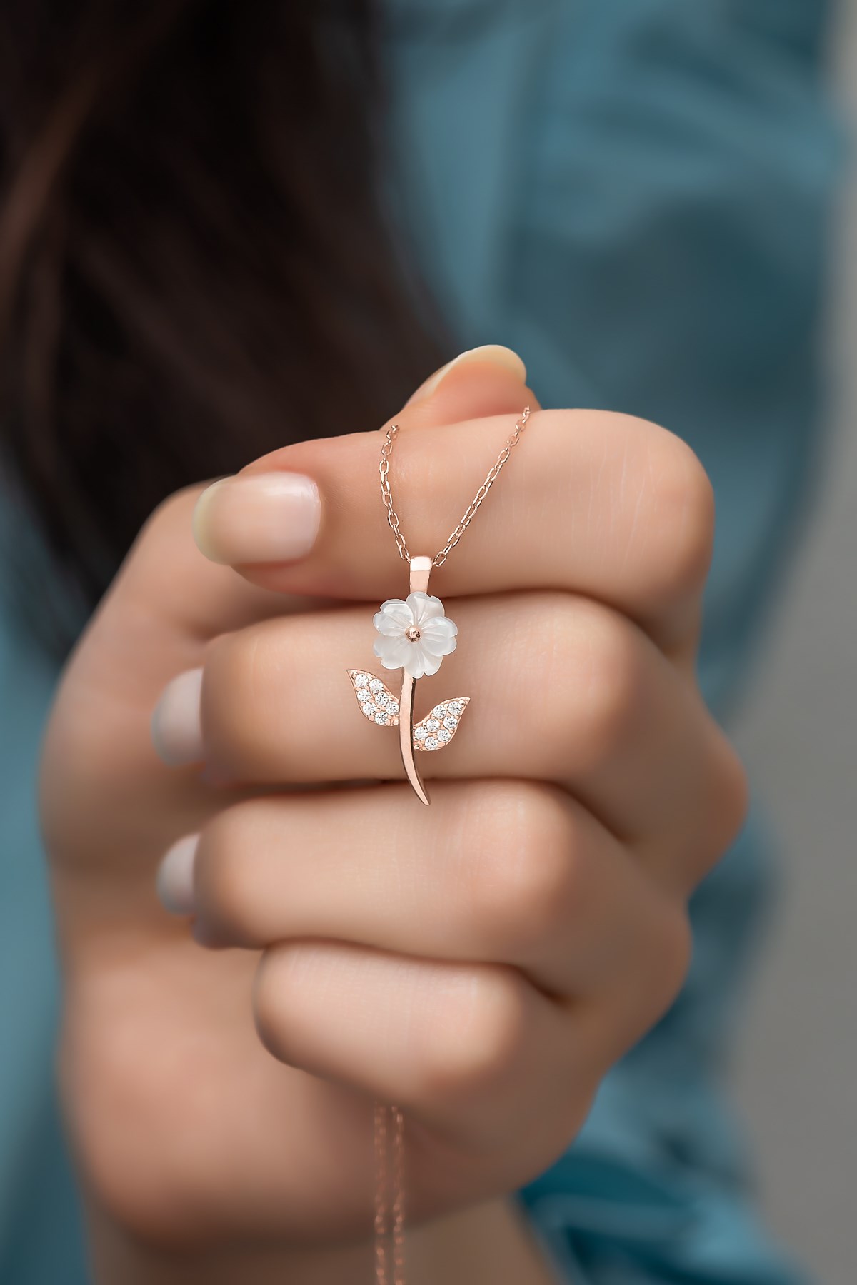 925 Ayar Gümüş Manolya Çiçeği Kolye