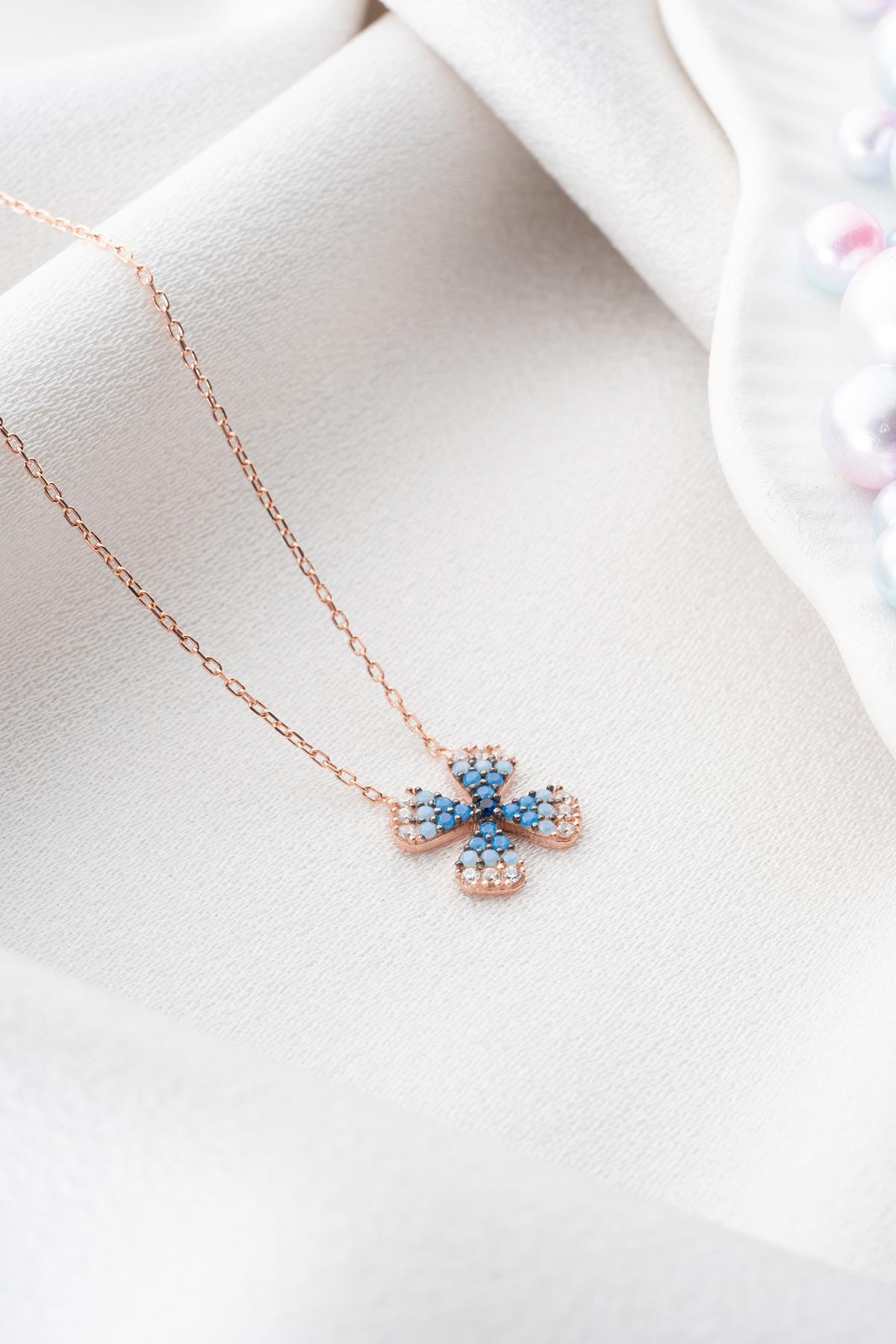 925 Ayar Gümüş Mavi Renk Geçişli Minimal Şans Yonca Kolye