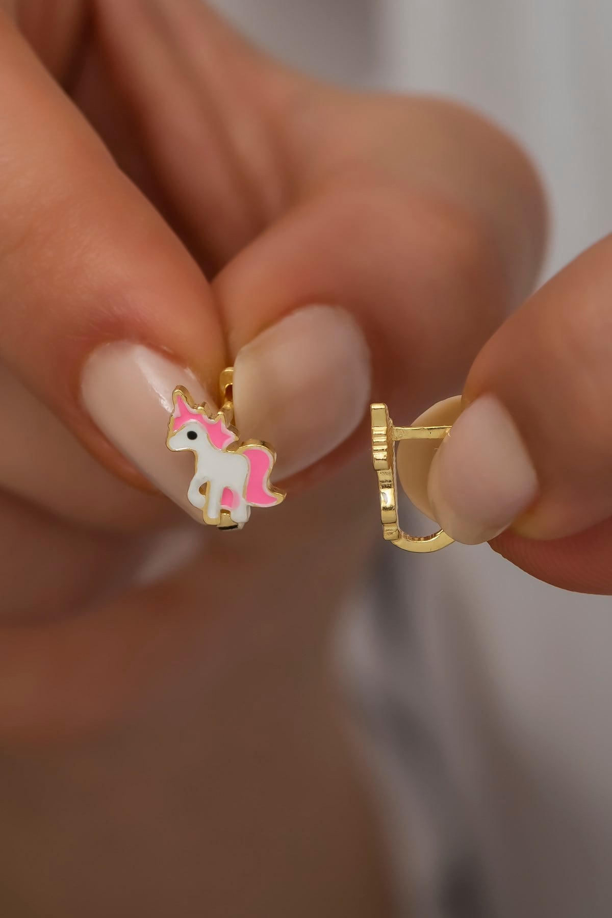 925 Ayar Gümüş Renkli Mineli Unicorn Çocuk Küpe