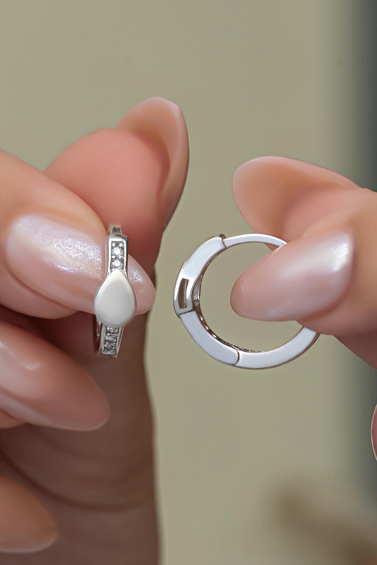 925 Ayar Gümüş Rodyum Kaplama 12 mm Halka Küpe