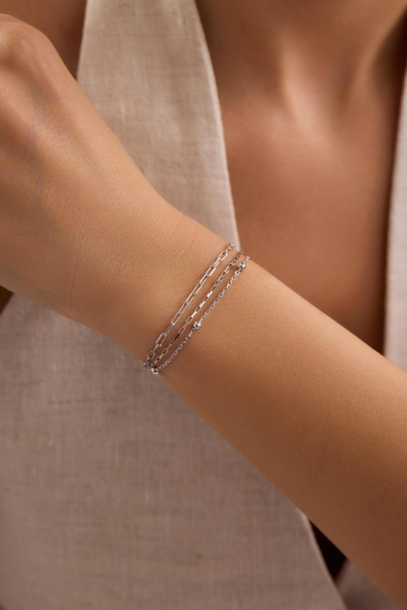 925 Ayar Gümüş Rodyum Kaplama 3 Sıra Zincirli Zarif Model Bileklik