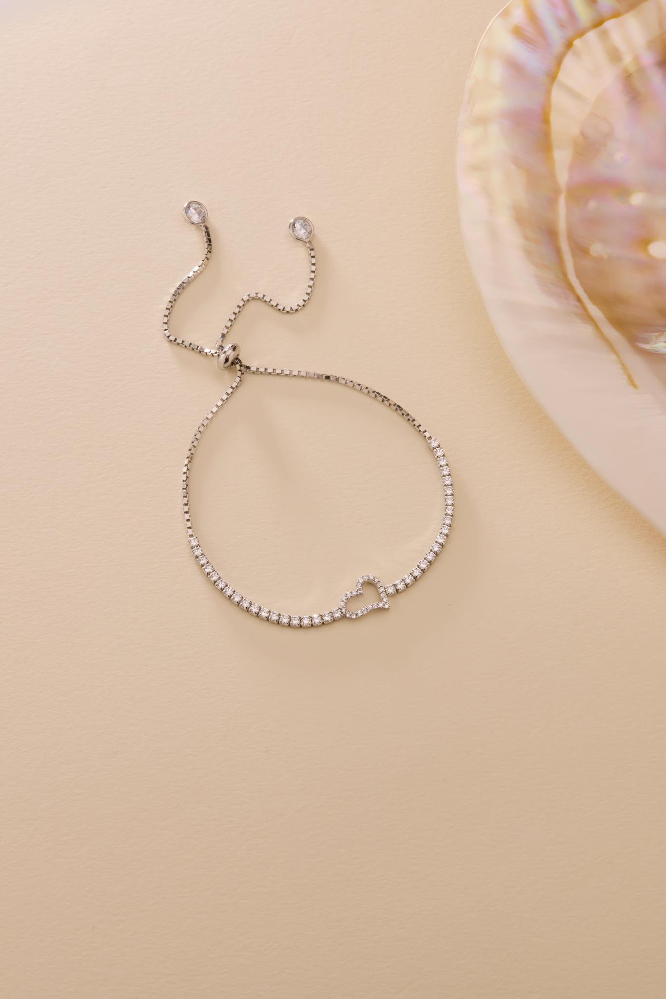 925 Ayar Gümüş Rodyum Kaplama Ayarlanabilir Asansörlü Su Yolu Kalp Model Bileklik