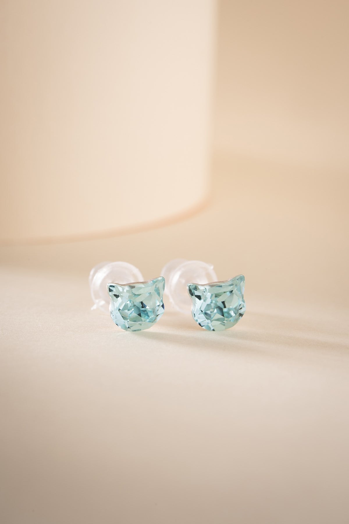 925 Ayar Gümüş Rodyum Kaplama Blue Topaz Taşlı Kedi Model Tektaş Küpe