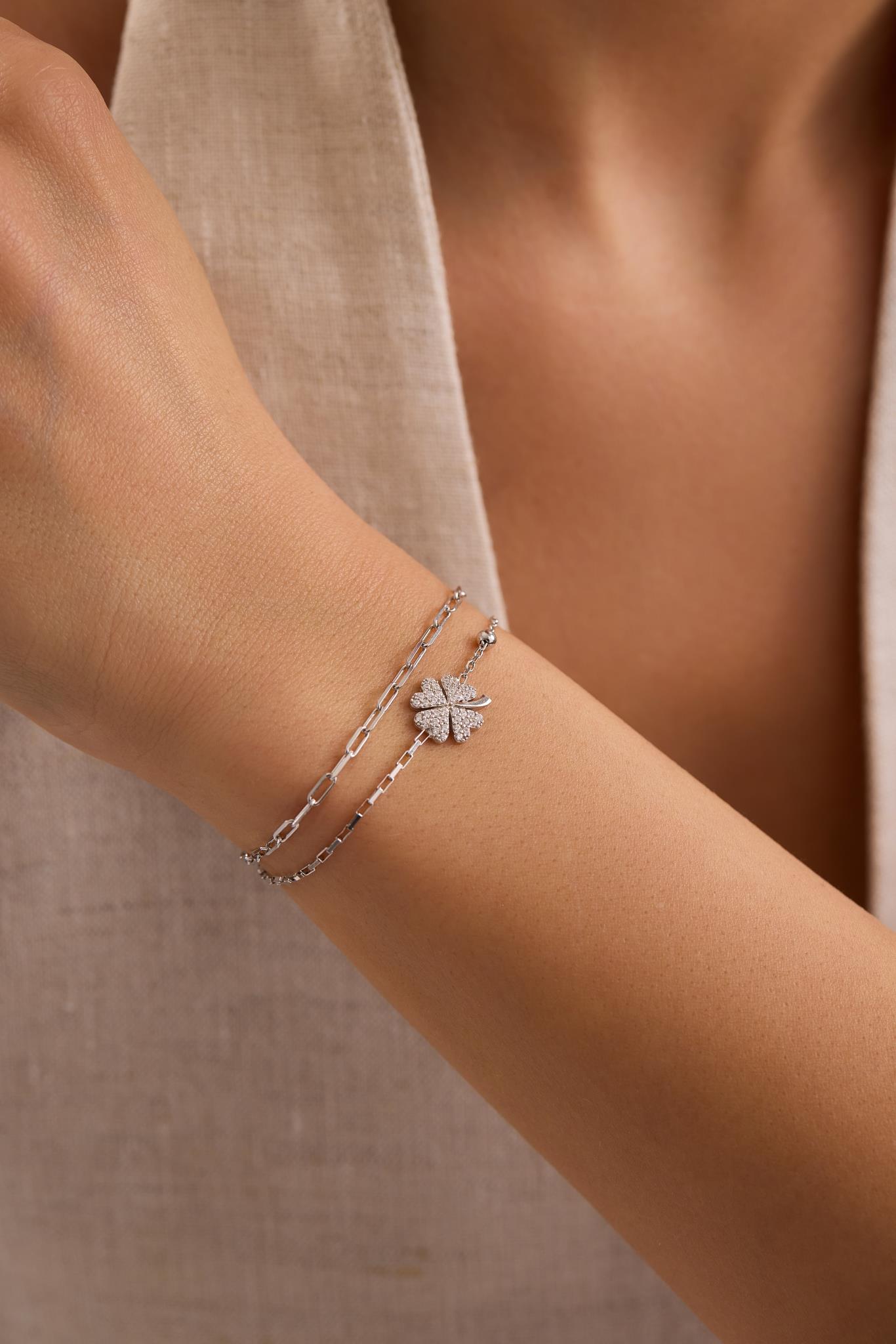 925 Ayar Gümüş Rodyum Kaplama Çift Zincirli Dört Yapraklı Yonca Model Bileklik