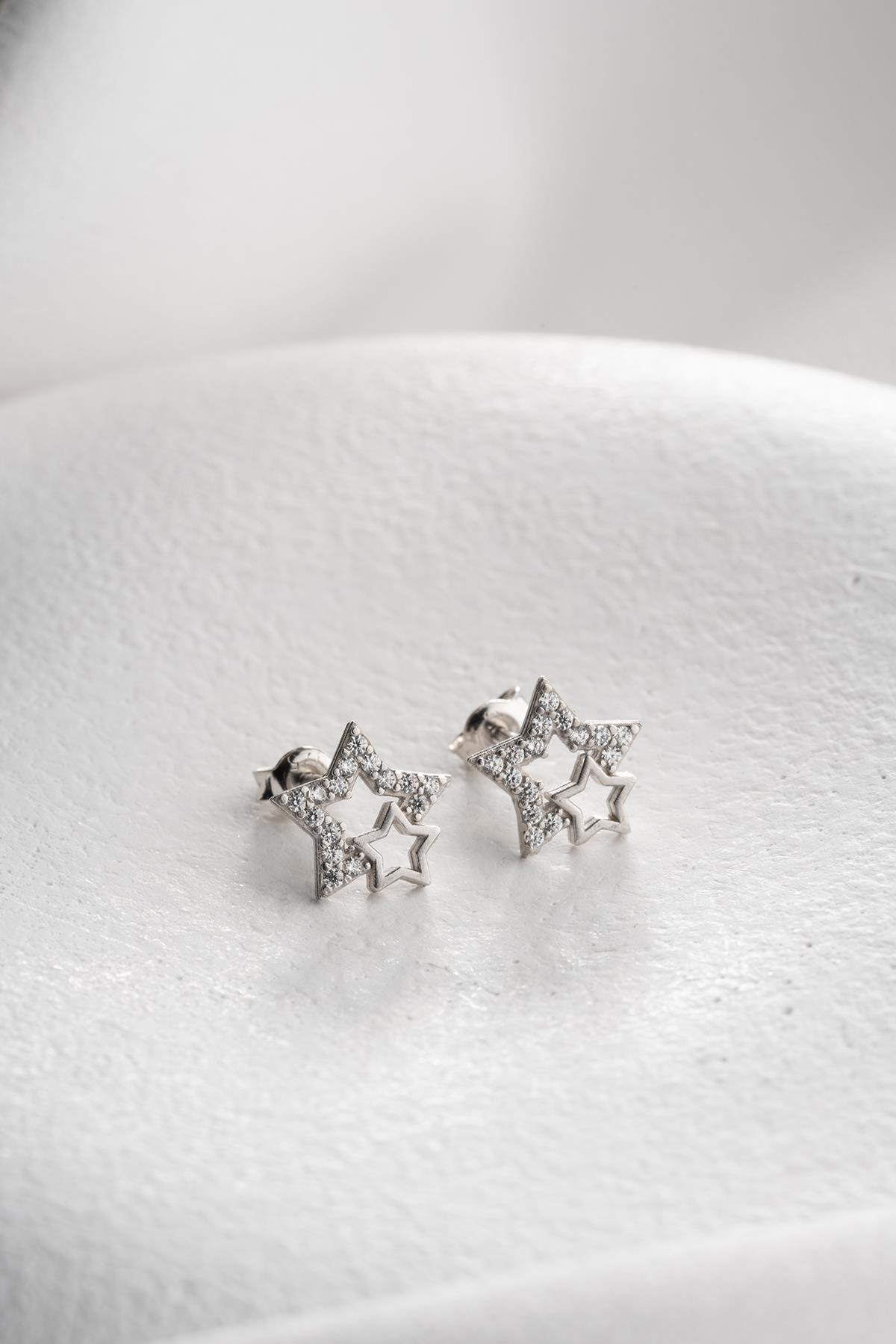 925 Ayar Gümüş Rodyumlu Zirkon Taşlı Çift Yıldız Model Küpe