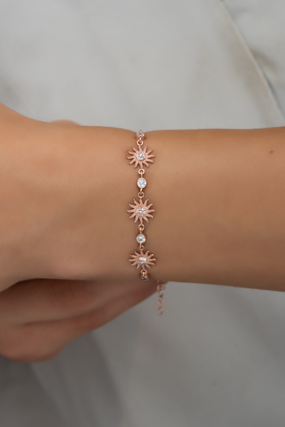 925 Ayar Gümüş Rose Güneş Model Zirkon Taşlı Bileklik