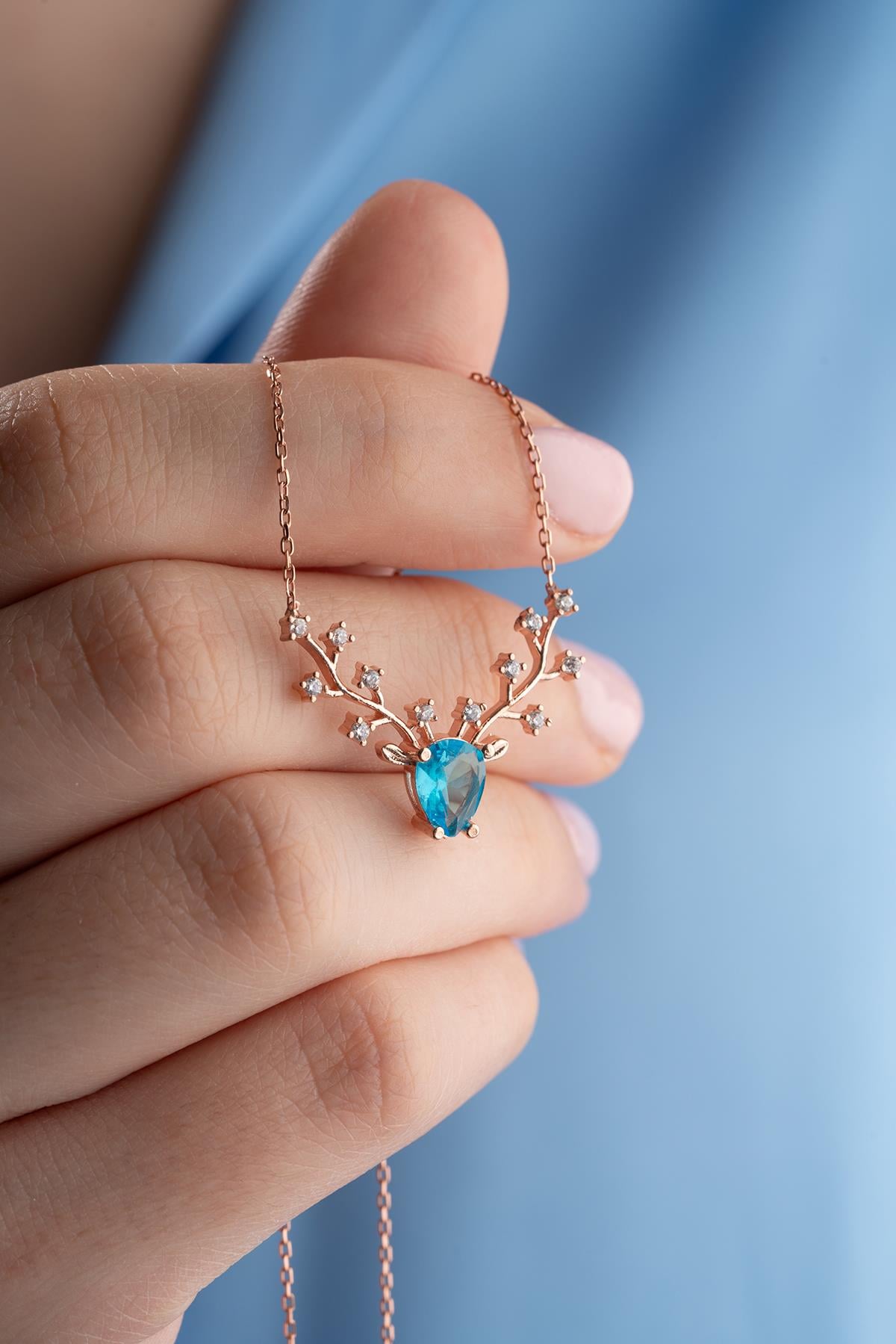 925 Ayar Gümüş Rose Kaplama Aquamarin Taşlı Ren Geyiği Model Kolye