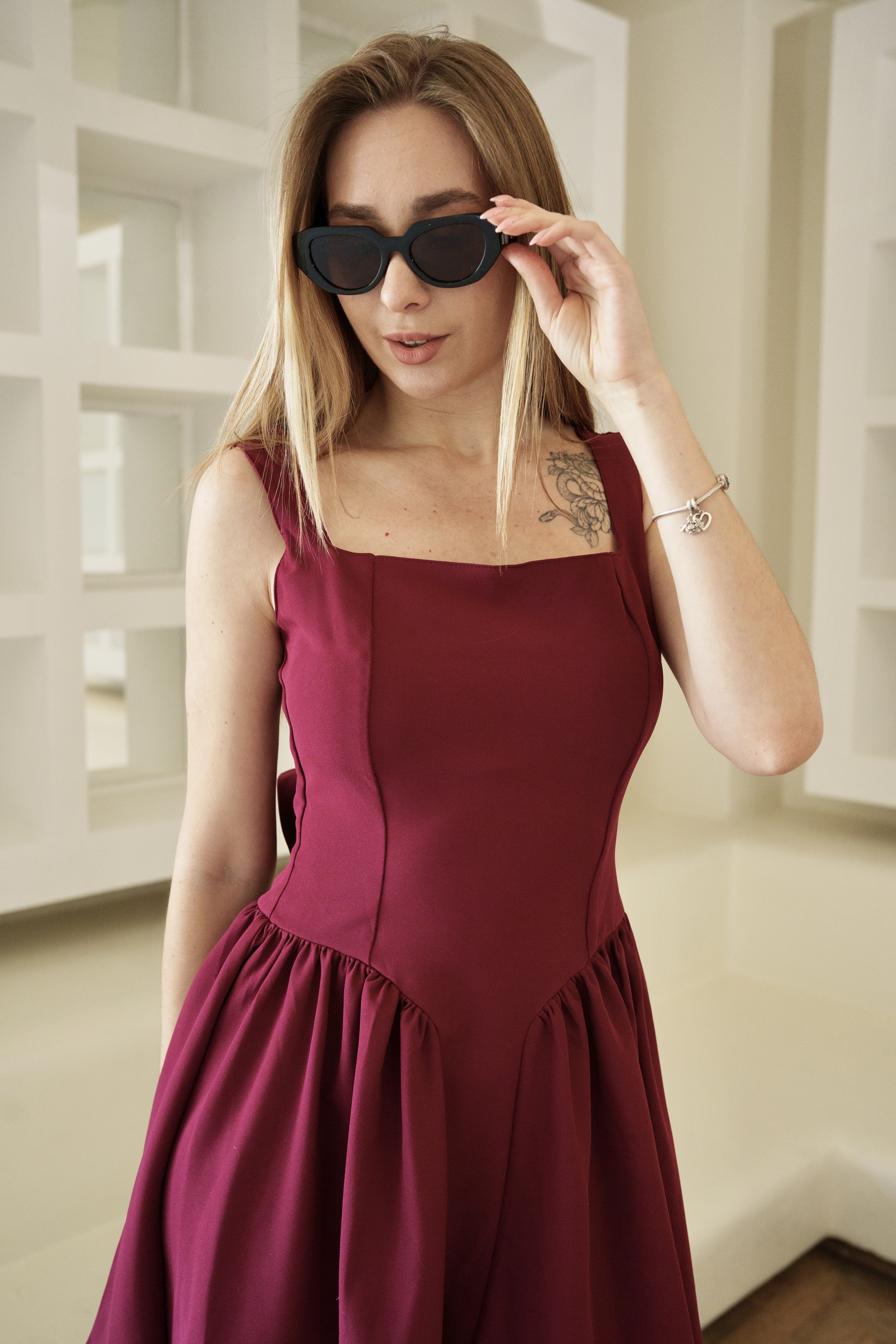 Capri Kısa Bordo Elbise