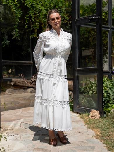 Beyaz Güpür Detay Uzun Elbise 