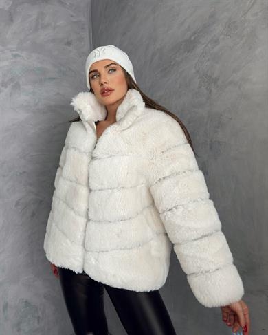 Beyaz Kürk Kısa Kaban 