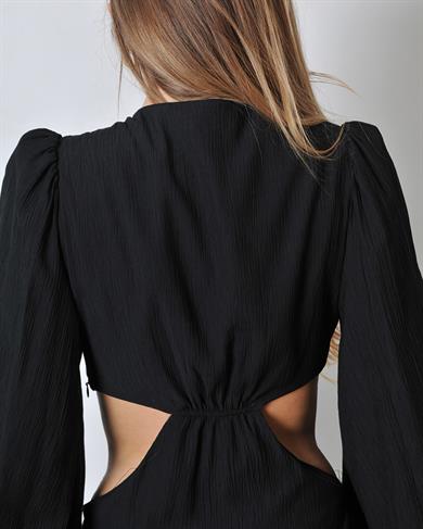 Hasır Tokalı Siyah Elbise