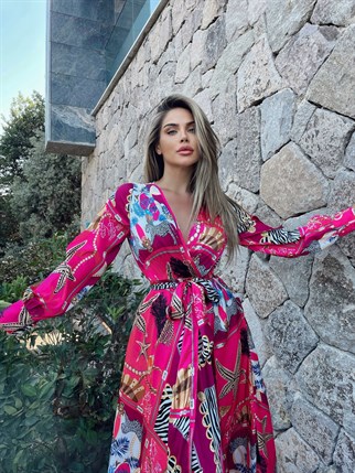 Okyanus Desen Pembe Yırtmaçlı Saten Uzun Elbise