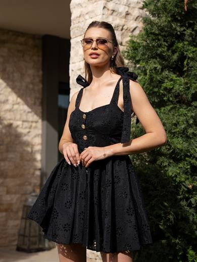 Siyah Güpür Detay elbise