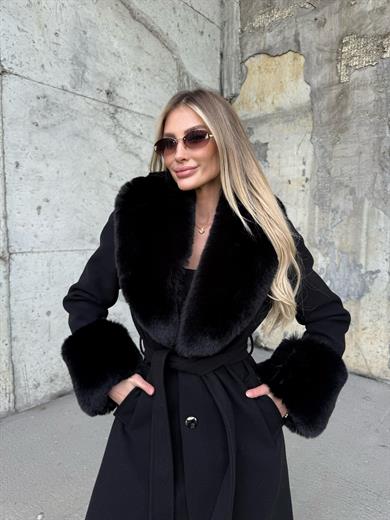 Siyah Kol ve Yaka Kürklü Kaşe Kaban