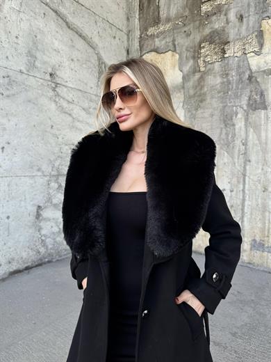 Siyah Renk Yaka Kürklü Kaşe Kaban