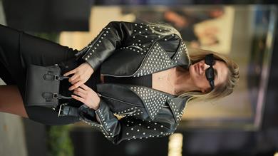 Siyah Zımbalı Deri Ceket