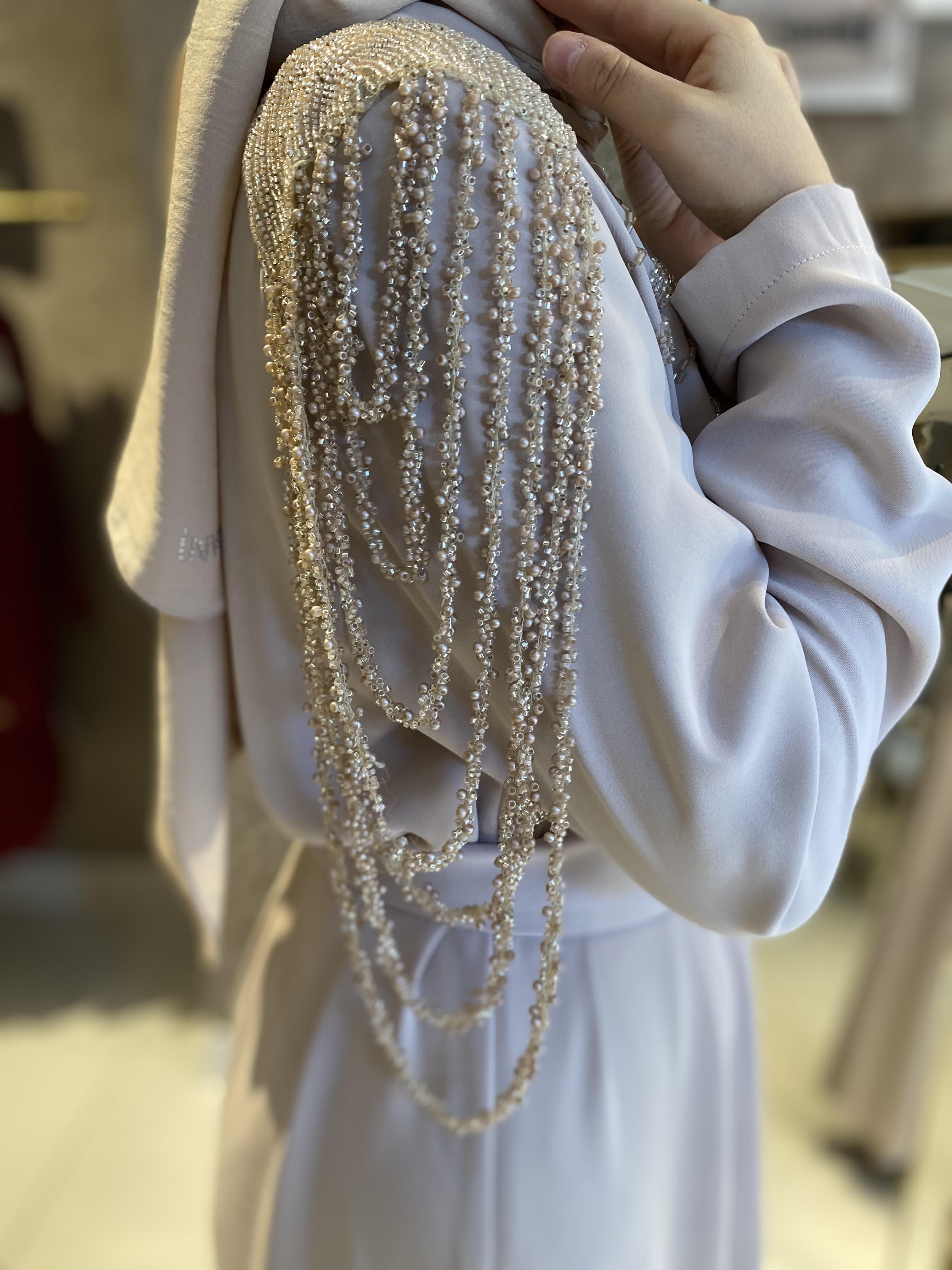 Taşlı abaya ikili takım bej