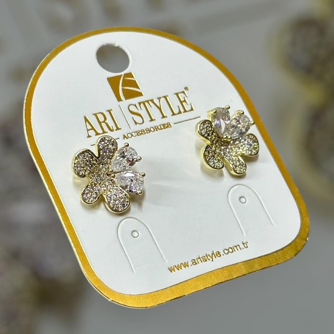14 K Altın Kaplama Taşlı Çivili Küpe BZ0060
