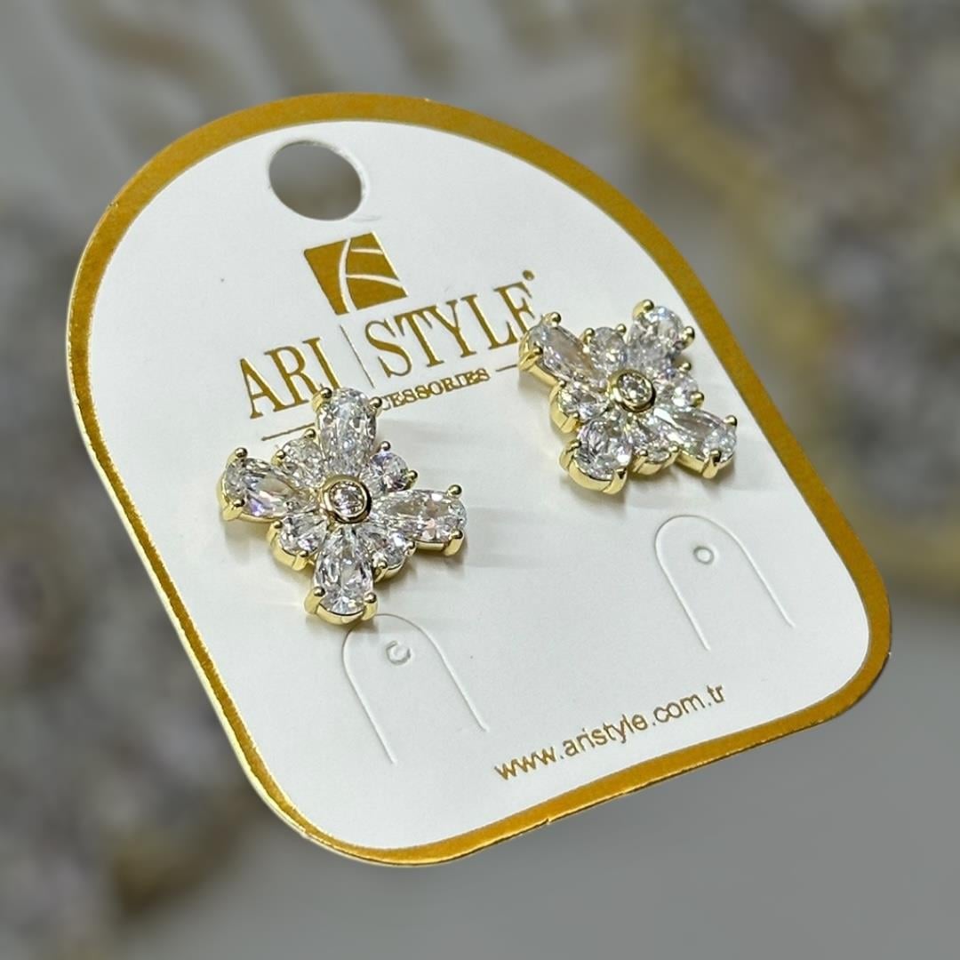 14 K Altın Kaplama Taşlı Çivili Küpe BZ0050
