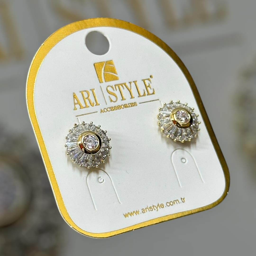 14 K Altın Kaplama Taşlı Çivili Küpe BZ0087