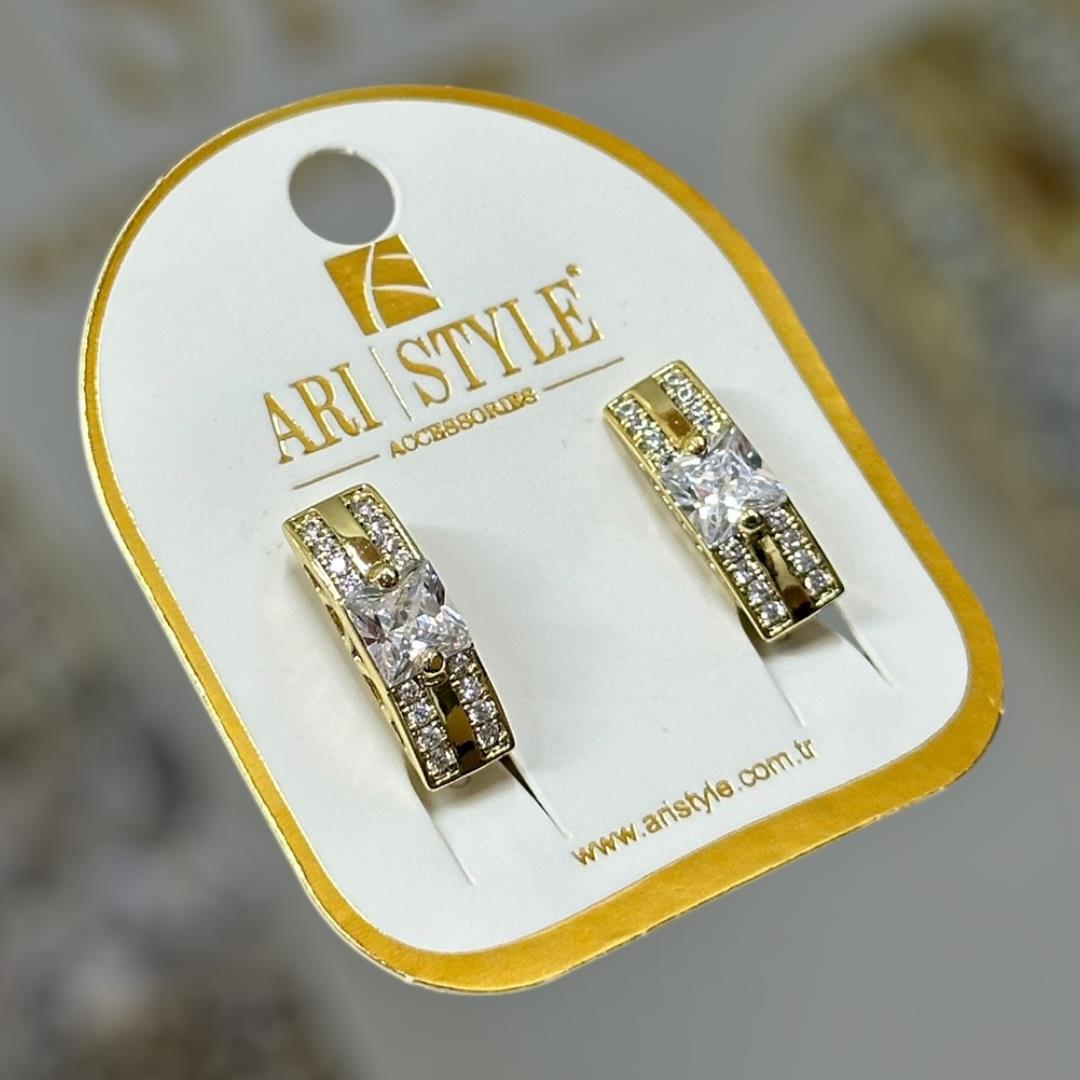 14 K Altın Kaplama Taşlı Klipsli Küpe BZ0157