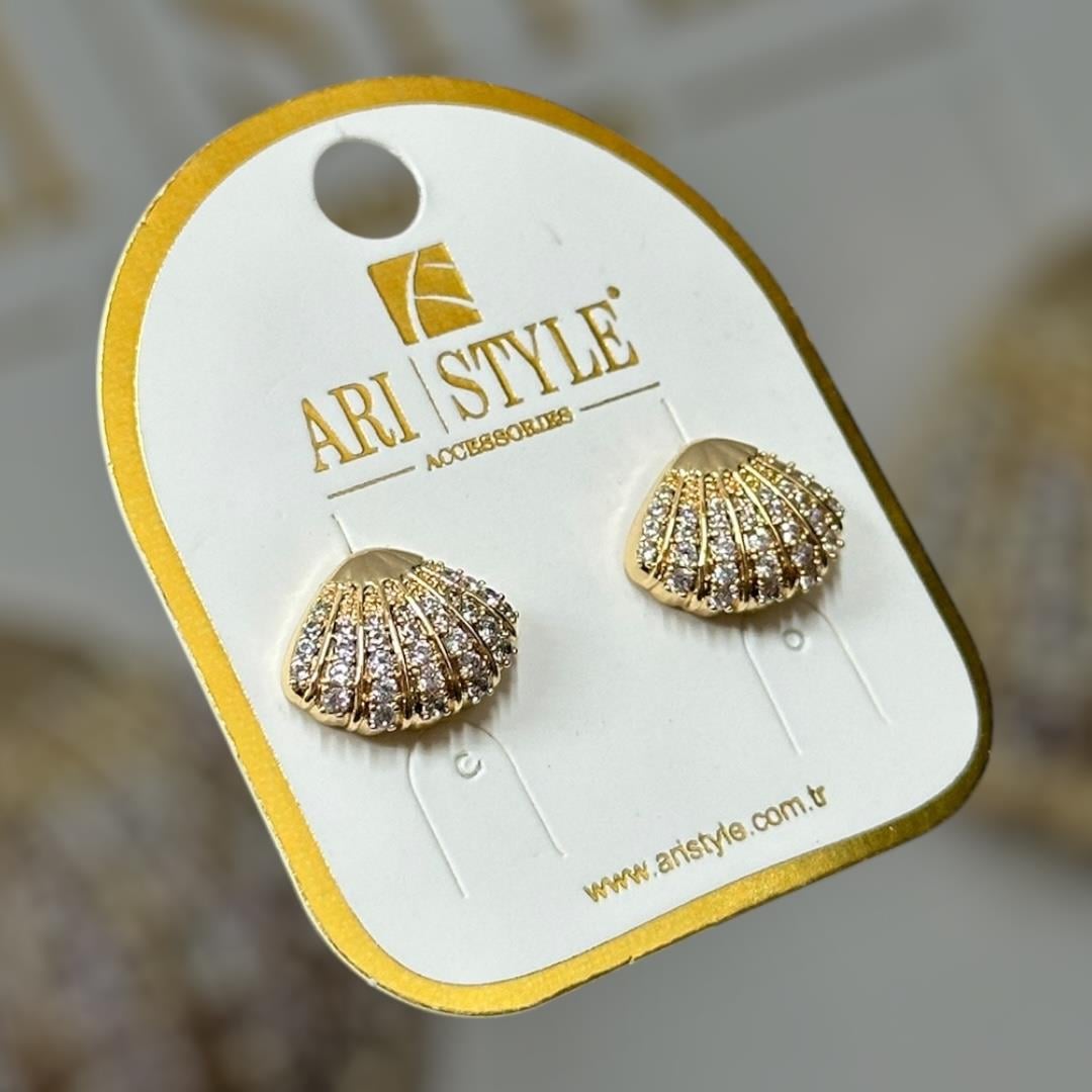 18 K Altın Kaplama Taşlı Çivili Küpe BZ0156