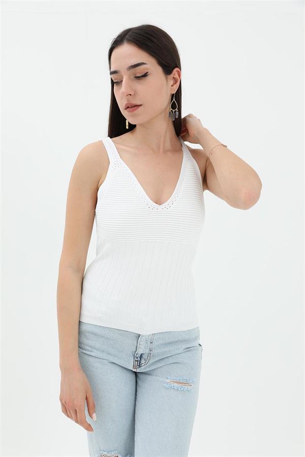 V Yaka Atlet - Beyaz