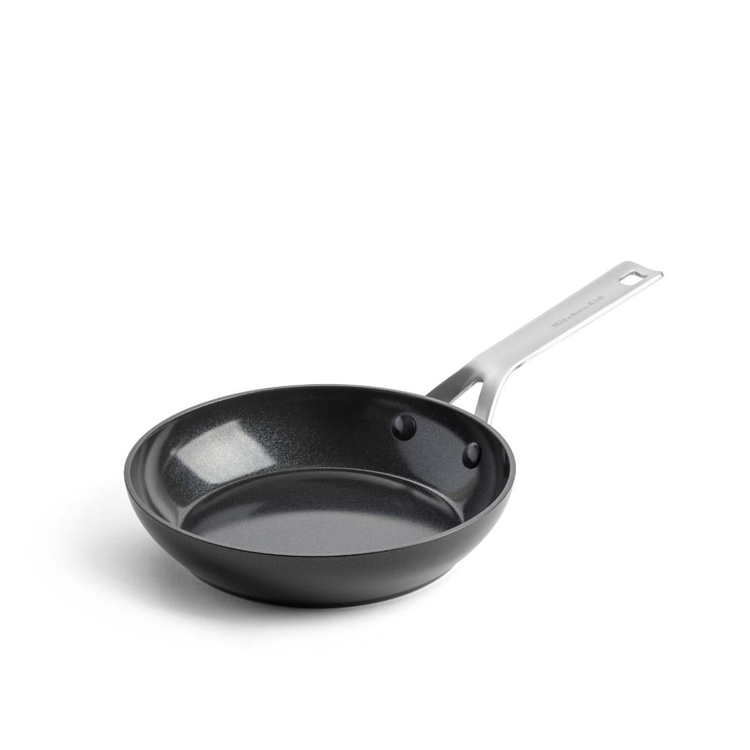 KitchenAid Mat Siyah Alu Magn Kızartma Tavası 20 cmTavalar