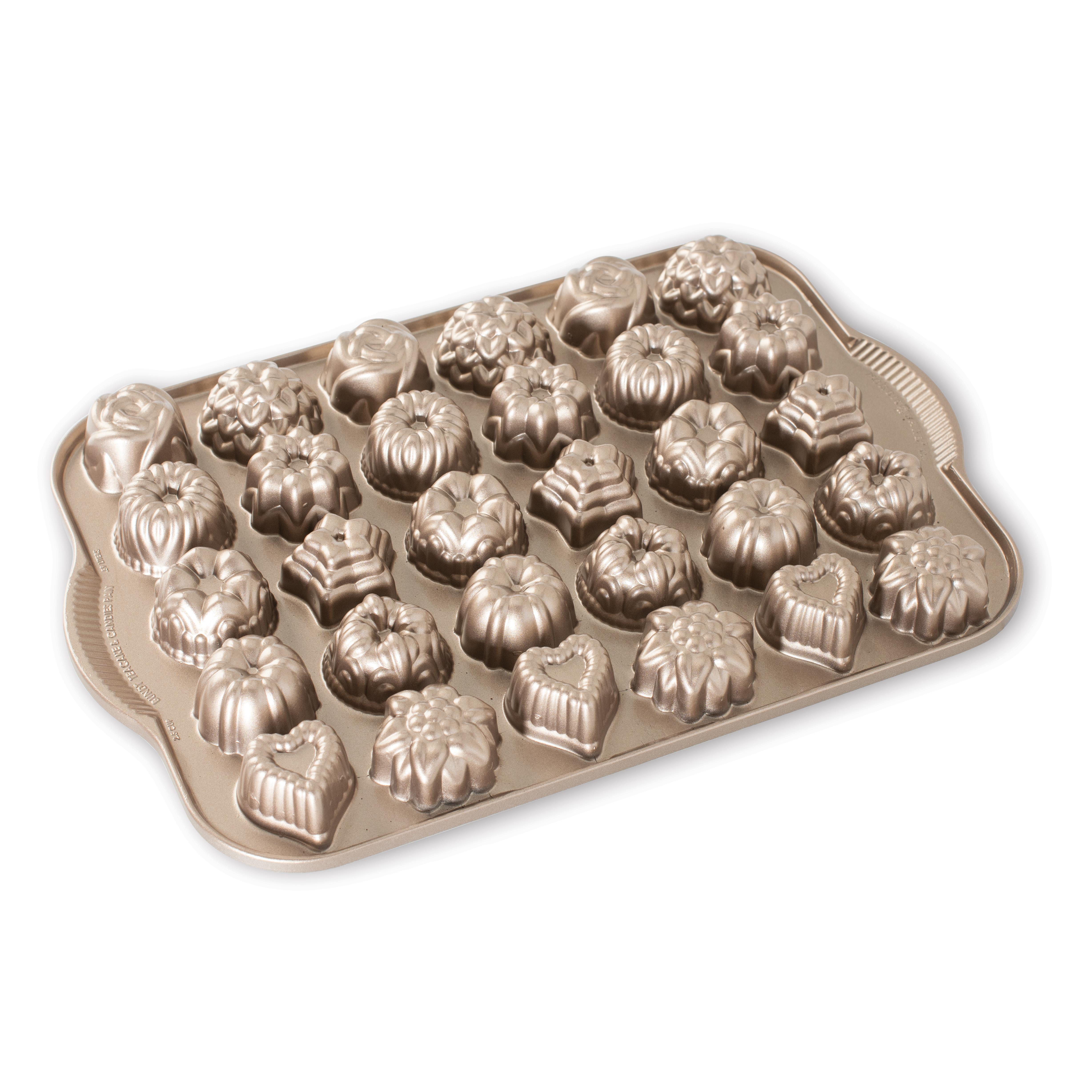 Nordicware 5 Çayı Mini Kek Şekilleri Kalıbı