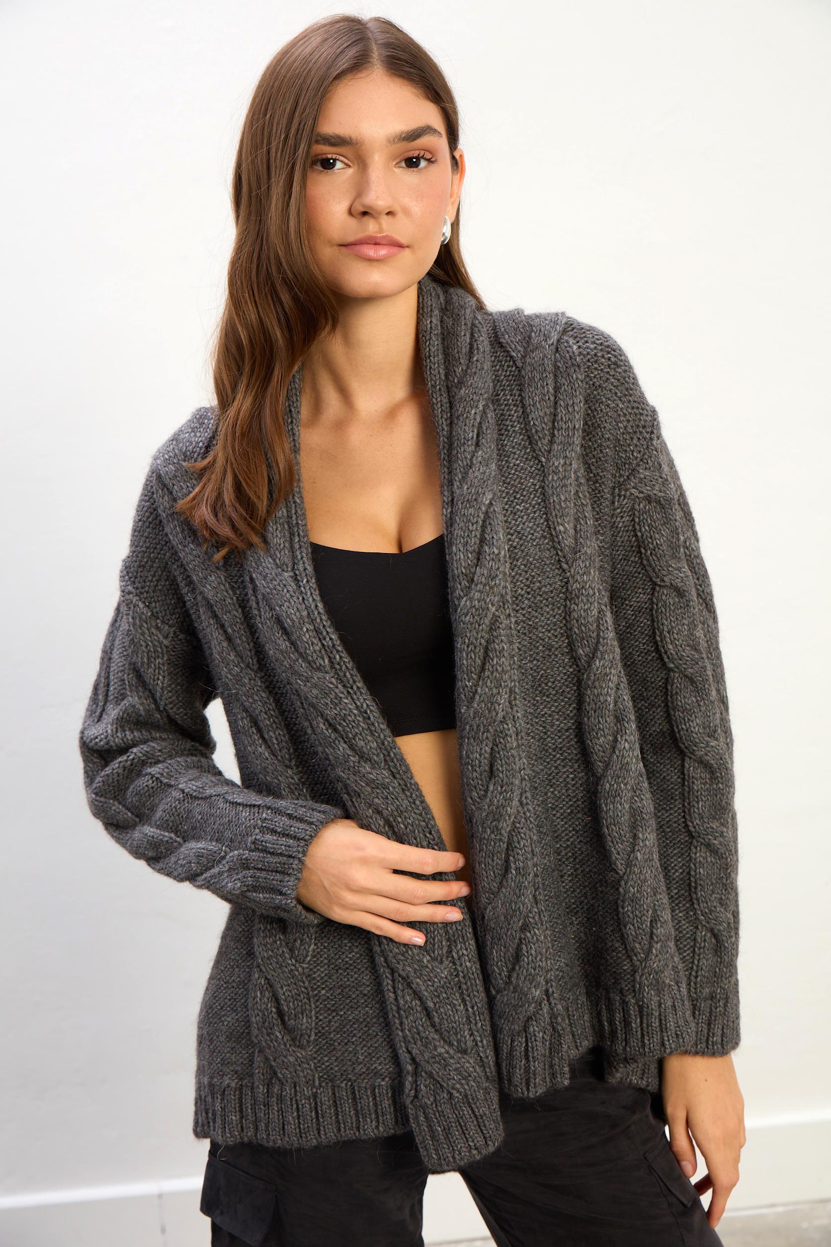 Ava Saç Örgülü Ceket-Gri