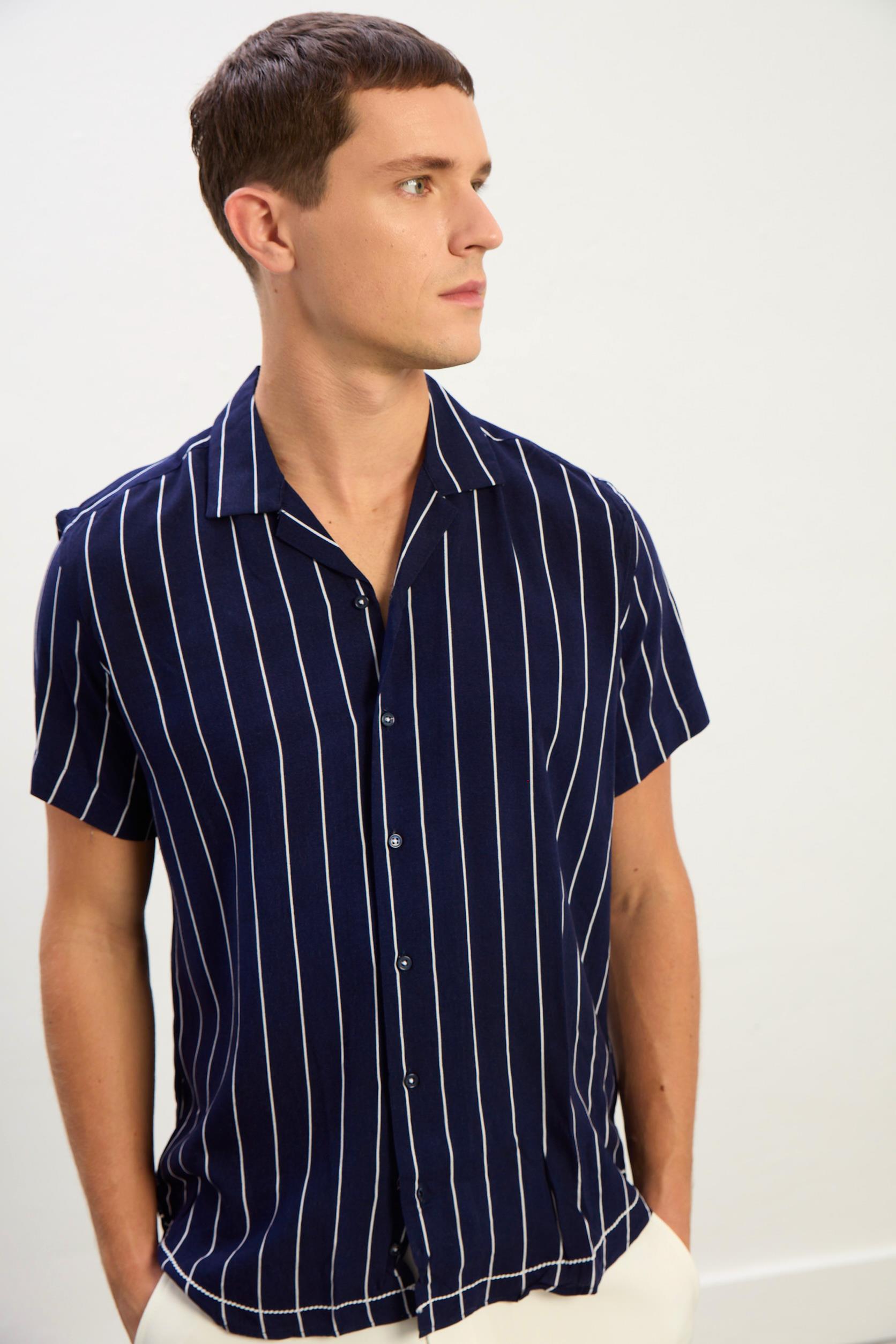 Riley Çizgili Kısa Kollu Erkek Gömlek-Lacivert