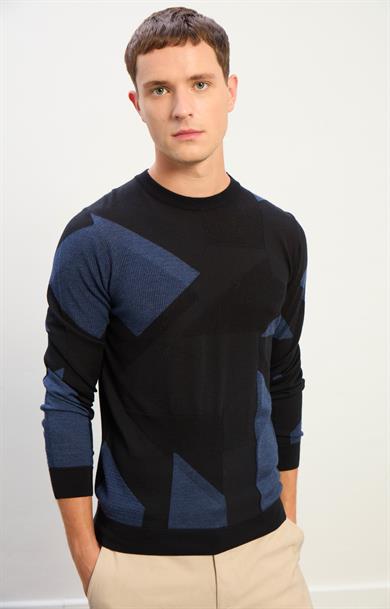 Leo Desenli Triko Kazak-Siyah